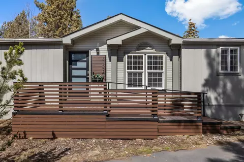 61075 Chuckanut Dr, Bend, OR 97702