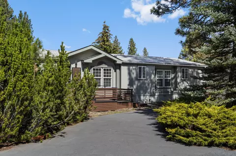 61075 Chuckanut Dr, Bend, OR 97702 photo 2