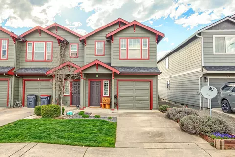 7845 Phaedra Ln, White City, OR 97503
