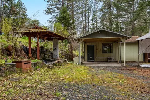8157 Rogue River Hwy, Grants Pass, OR 97527