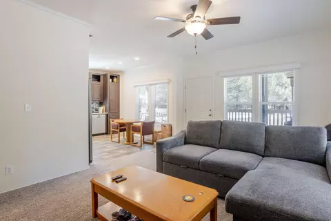 52745 Rainbow Dr, La Pine, OR 97739 photo 6
