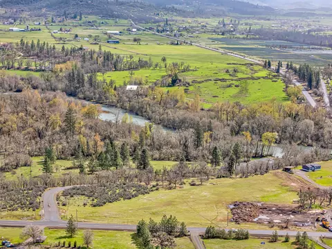 349 Capri Dr, Eagle Point, OR 97524 photo 45