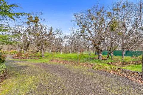 349 Capri Dr, Eagle Point, OR 97524 photo 13