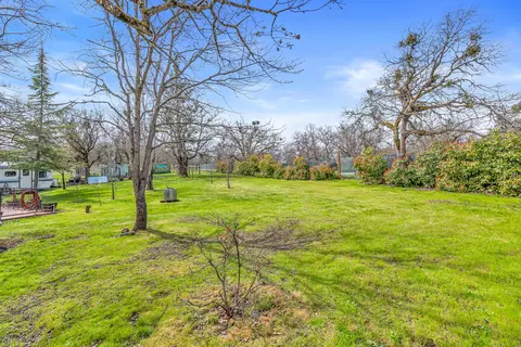 349 Capri Dr, Eagle Point, OR 97524 photo 11