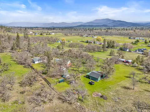349 Capri Dr, Eagle Point, OR 97524 photo 48