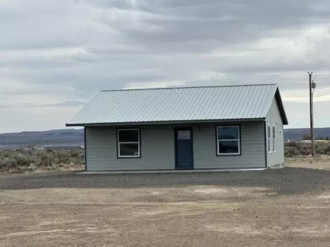 85226 Christmas Valley Hwy, Christmas Valley, OR 97641