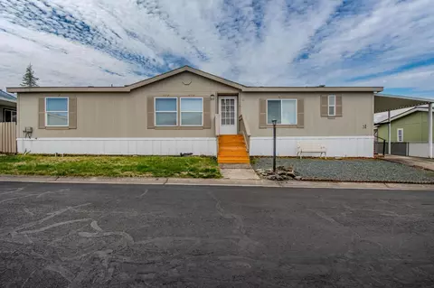 2111 Kings Hwy #SPC 31, Medford, OR 97501