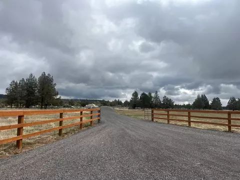 sw parrish lane, Powell Butte, OR 97753