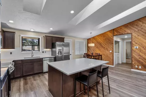 Kitchen - 62946 Nasu Park Loop, Bend, OR 97701 photo 2 of 5