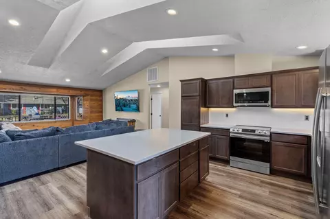 Kitchen - 62946 Nasu Park Loop, Bend, OR 97701 photo 1 of 5