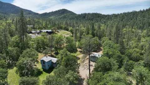 1260 Grays Creek Rd, Grants Pass, OR 97527