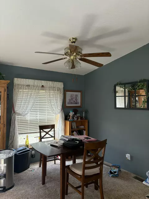 11433 Michael Rd, Central Point, OR 97502 photo 8