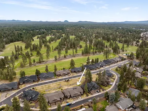 20335 SE Jack Benny Loop, Bend, OR 97702 photo 3