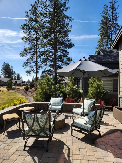 20335 SE Jack Benny Loop, Bend, OR 97702 photo 31