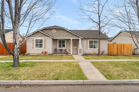 20665 Daisy Ln, Bend, OR 97702