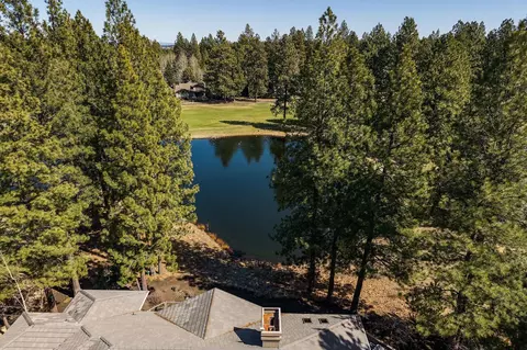 View/Area - 61704 Broken Top Dr, Bend, OR 97702 photo 2 of 8