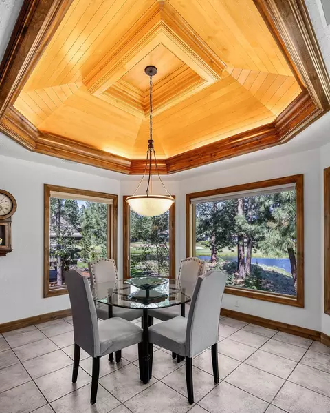 Dining - 61704 Broken Top Dr, Bend, OR 97702 photo 4 of 5