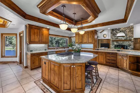 Kitchen - 61704 Broken Top Dr, Bend, OR 97702 photo 1 of 3