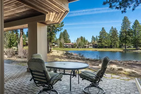 Exterior - 61704 Broken Top Dr, Bend, OR 97702 photo 4 of 10