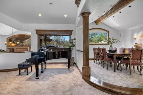 Dining - 61704 Broken Top Dr, Bend, OR 97702 photo 1 of 5