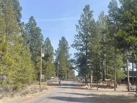 16854 Elsinore Rd, Bend, OR 97707 photo 19