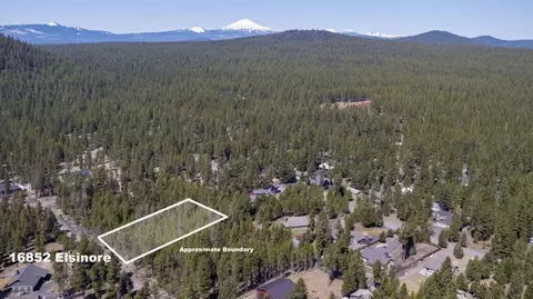 16852 Elsinore Rd, Bend, OR 97707
