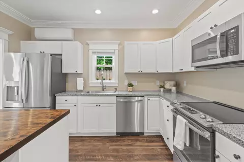 507 W 5th St, Phoenix, OR 97535 photo 23