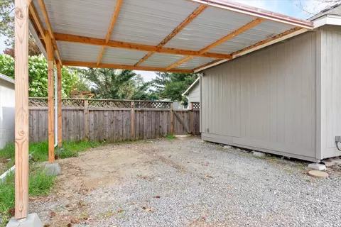 507 W 5th St, Phoenix, OR 97535 photo 8