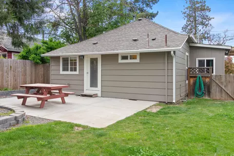 507 W 5th St, Phoenix, OR 97535 photo 34