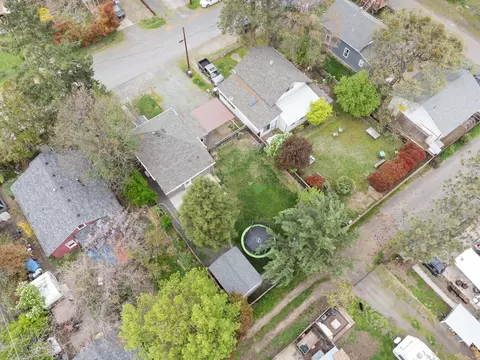 507 W 5th St, Phoenix, OR 97535 photo 42