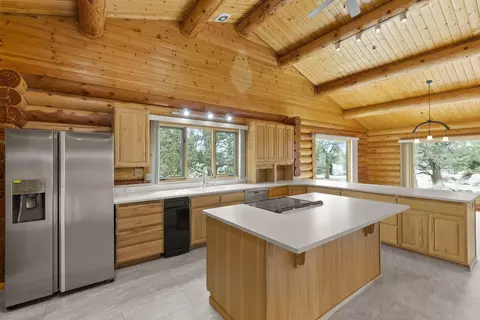 Kitchen - 9707 SW Willard Rd, Bend, OR 97701 photo 3 of 7