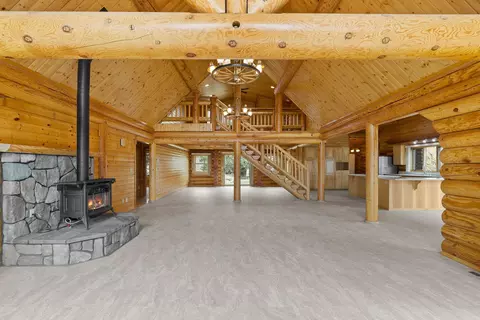 Living - 9707 SW Willard Rd, Bend, OR 97701 photo 4 of 14