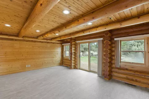 Living - 9707 SW Willard Rd, Bend, OR 97701 photo 10 of 14