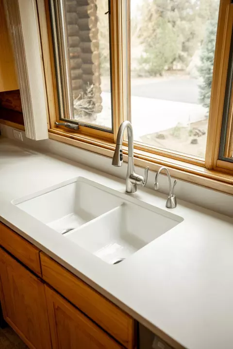 Kitchen - 9707 SW Willard Rd, Bend, OR 97701 photo 6 of 7