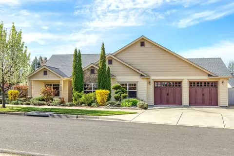 526 Windsor Ave, Medford, OR 97504