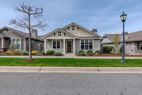 540 Waterbury Way, Medford, OR 97504