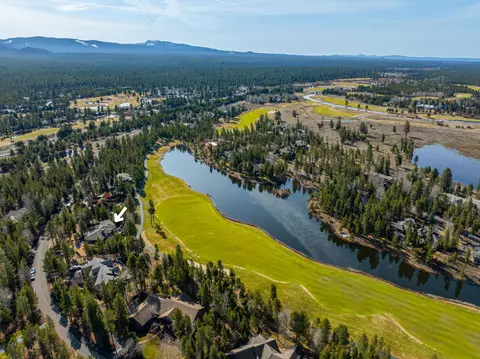 View/Area - 56735 Nest Pine Dr, Bend, OR 97707 photo 3 of 8
