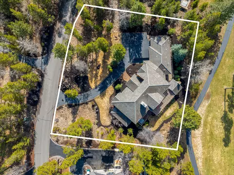 View/Area - 56735 Nest Pine Dr, Bend, OR 97707 photo 2 of 8