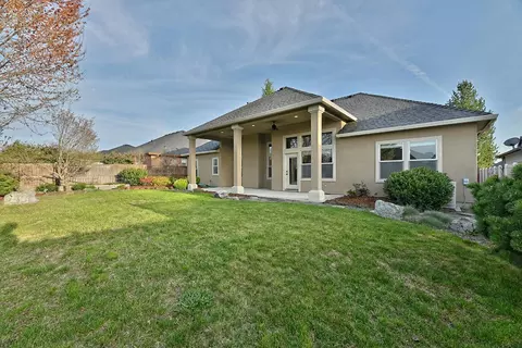 1013 Pumpkin Rdg, Eagle Point, OR 97524 photo 30