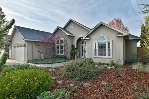 1013 Pumpkin Rdg, Eagle Point, OR 97524 photo 6