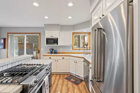 Kitchen - 61250 15th St, Bend, OR 97702 photo 3 of 6