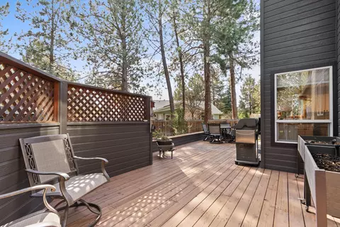 Exterior - 61250 15th St, Bend, OR 97702 photo 8 of 15