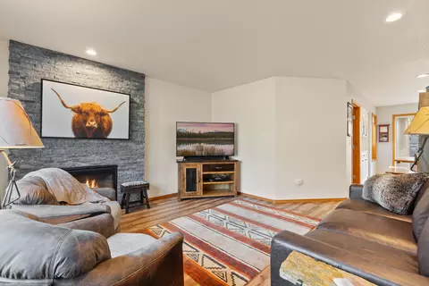Living - 61250 15th St, Bend, OR 97702 photo 7 of 8