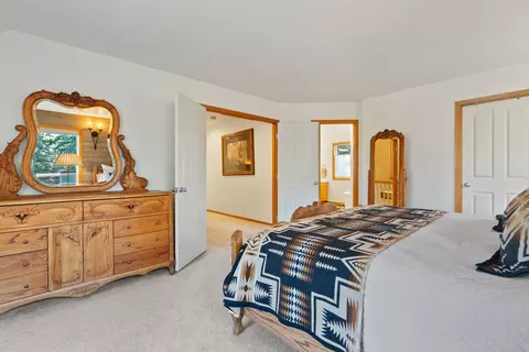 Bedroom - 61250 15th St, Bend, OR 97702 photo 4 of 11