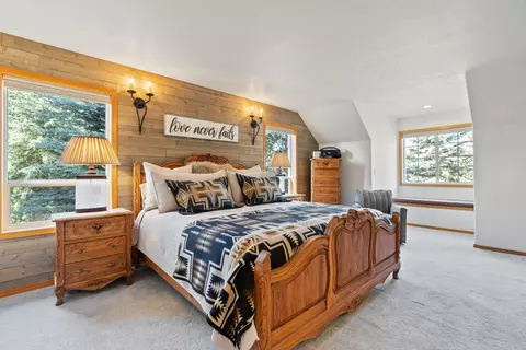 Bedroom - 61250 15th St, Bend, OR 97702 photo 2 of 11