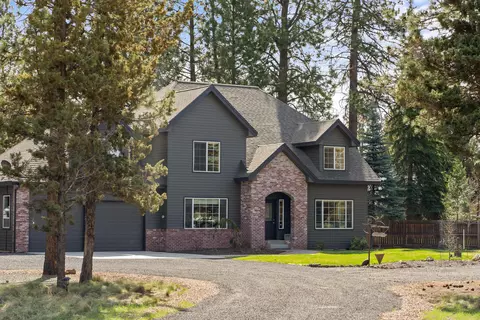 Exterior - 61250 15th St, Bend, OR 97702 photo 3 of 15
