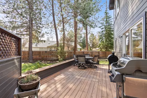 Exterior - 61250 15th St, Bend, OR 97702 photo 5 of 15