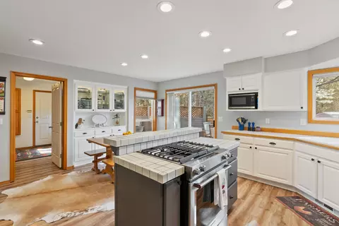 Kitchen - 61250 15th St, Bend, OR 97702 photo 1 of 6