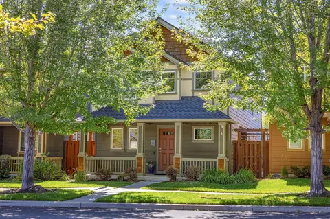 20565 Sun Meadow Way, Bend, OR 97702
