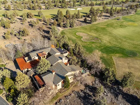 View/Area - 23021 Brushline Ct, Bend, OR 97701 photo 3 of 4